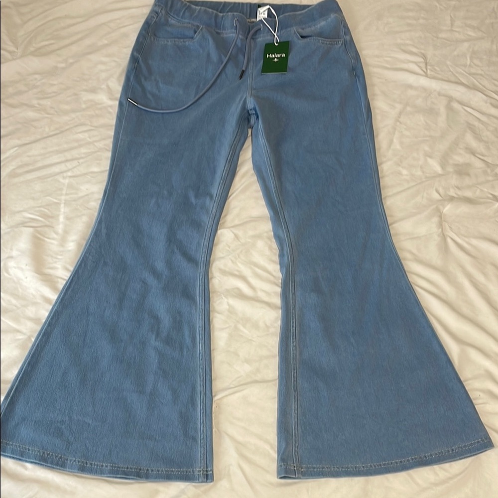 Halara Women's Light Blue Jeans